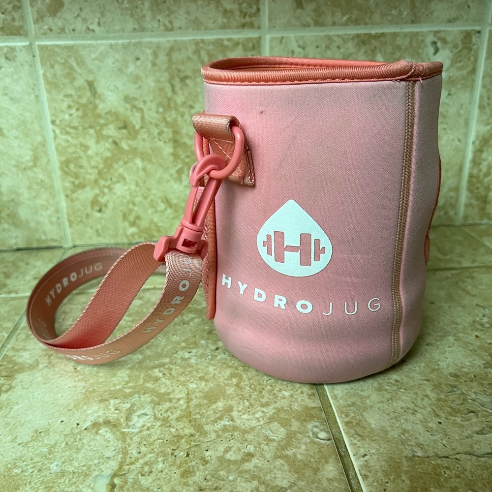 Hydrojug sleeve